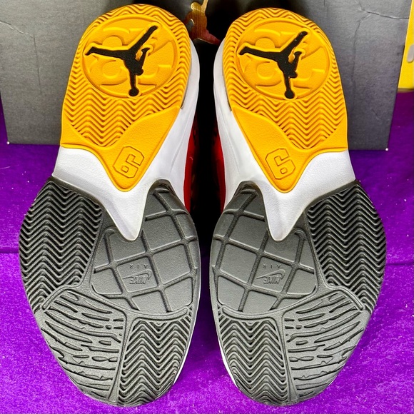 Jordan Max Aura 3 SE GS Red Black University Gold DJ6245 607 Men’s 6 Wmns 7.5 - Picture 7 of 12